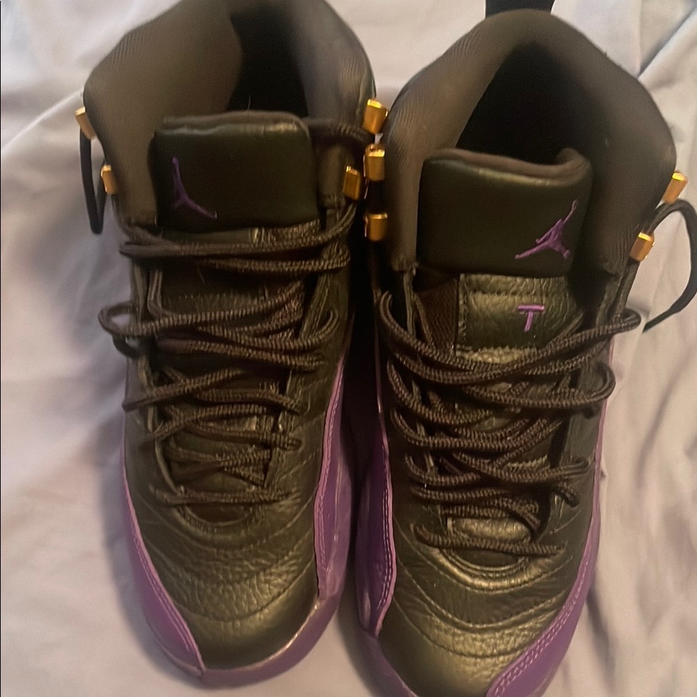 Jordan Kids Sneakers in Black and Purple